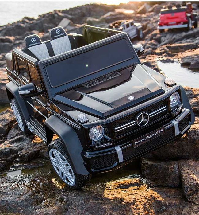 Акумулаторен джип Mercedes G650 Maybach  4x4 12V,MP3, с меки гуми