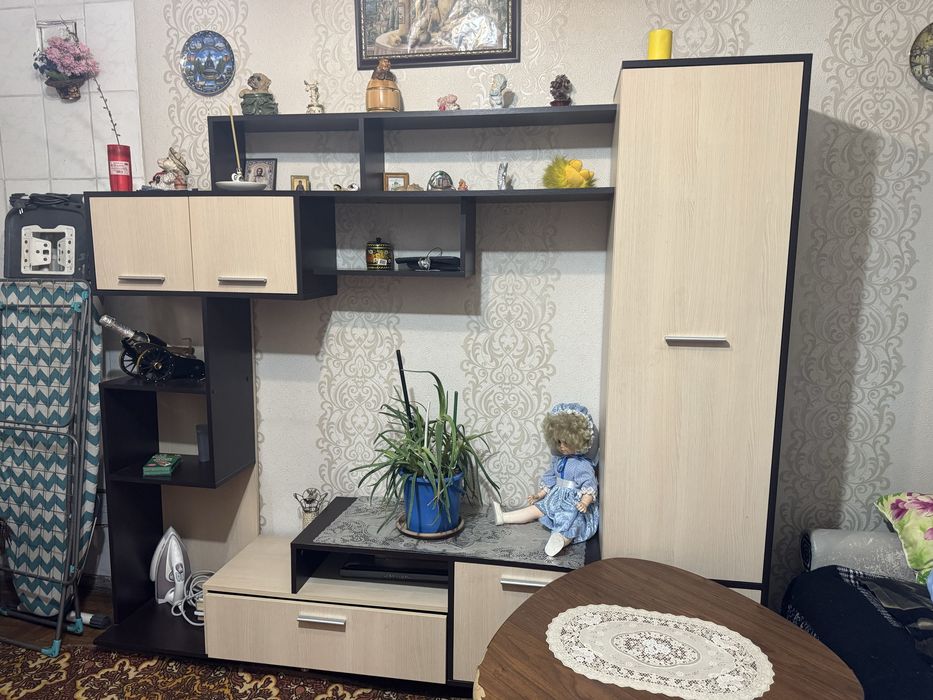 Стенка в гостинную