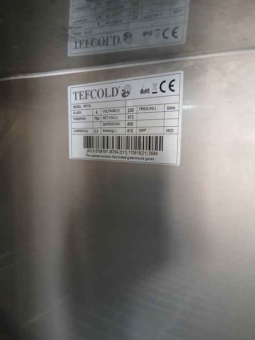 Vând frigider vertical inox