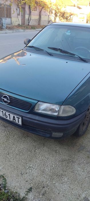 Опел  Астра на части