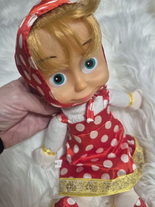 Papusa Masha si ursul