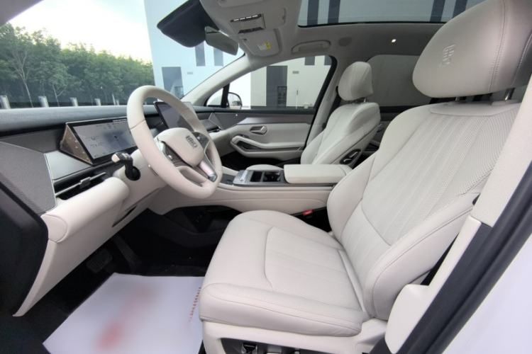 BYD Tang L, 670km электричка