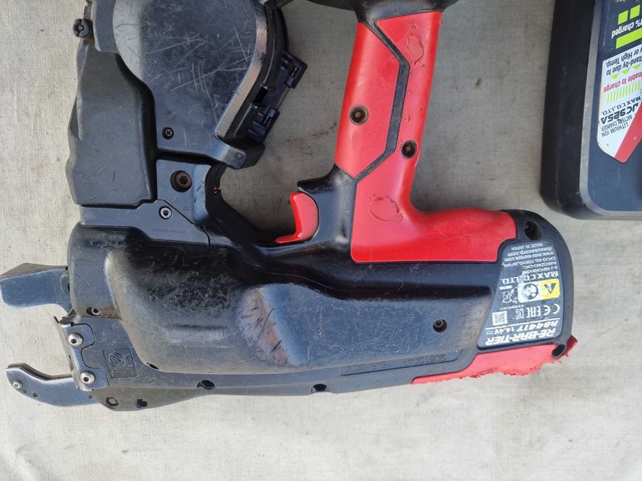 MAX RB 441T - Инструмент за връзване на арматура