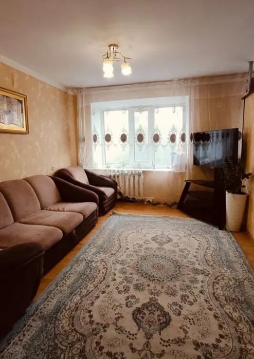 Продам евро 3ком квартиру