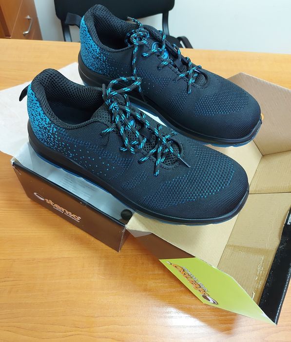 Нови защитни обувки S1P No:41