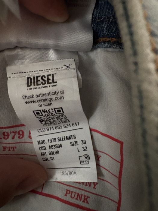 Blugi bărbați DIESEL
