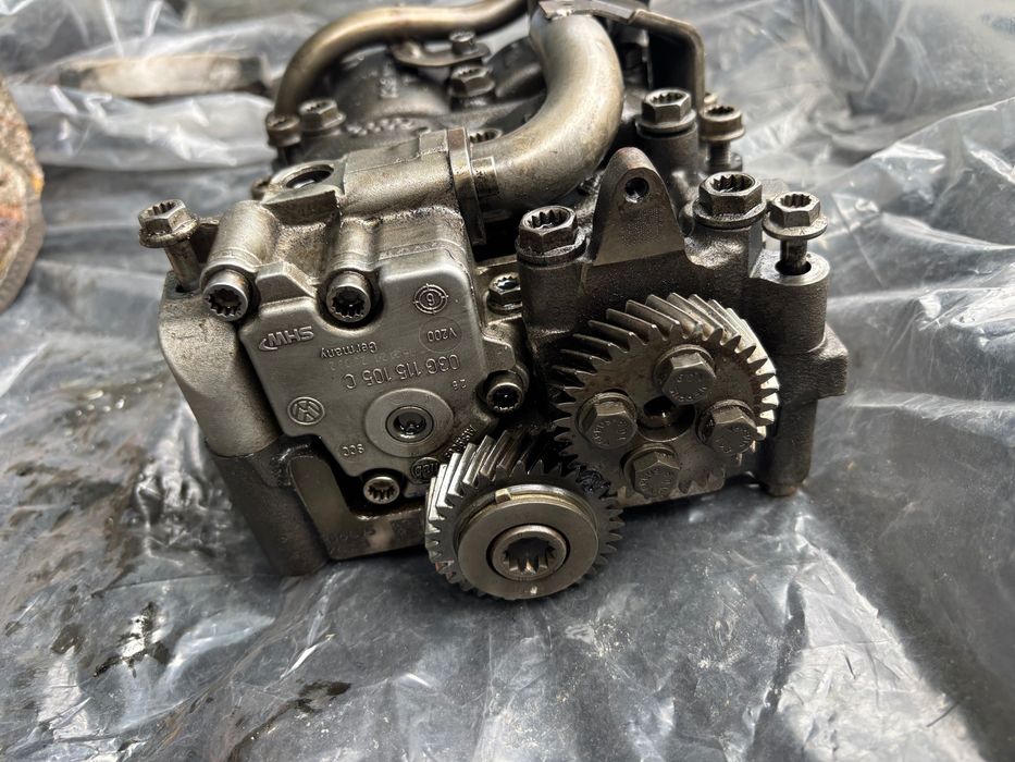 Рециклиран модул Маслена помпа и Балансиращи валове 2.0 TDI (Passat B6, Audi)