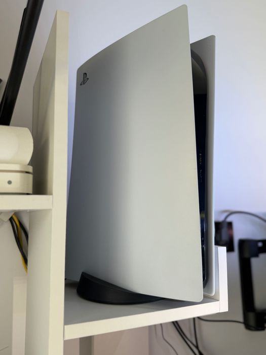 Playstation 5 Disk C-Chassis 2TB + 825GB , 2x DualSense, Joc GoW