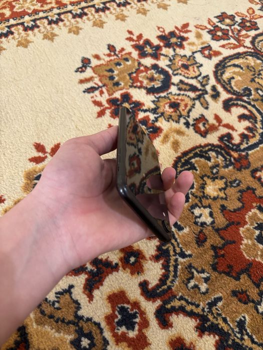 iPhone xr в хорошом состояний