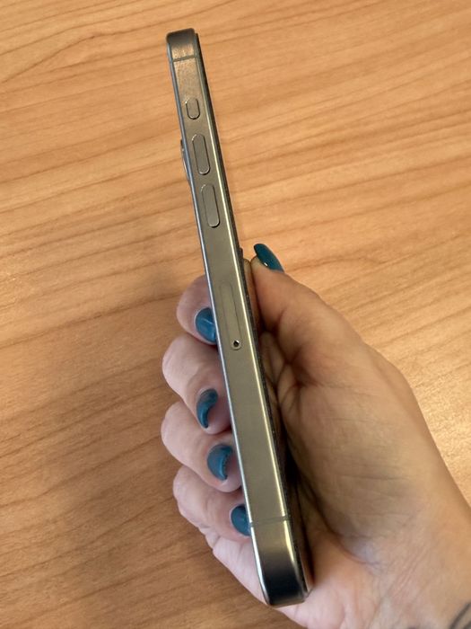 Iphone 15 Pro - impecabil