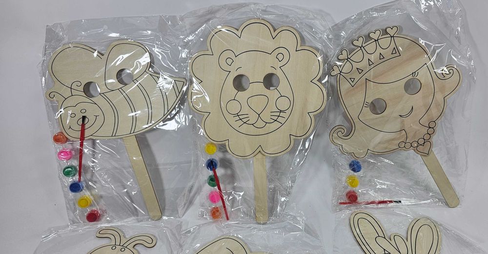 2 бр. за 7.90лв. Дървени маски за рисуване за партита и всички поводи