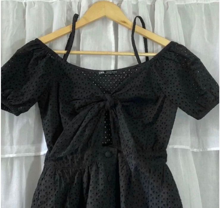 Черна къса рокля ZARA