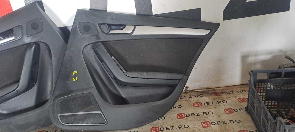 Tapiterii usi / Fete de usa pentru Audi A4 B8 , stanga fata , spate / dreapta fata , spate Masina cu volan pe stanga !