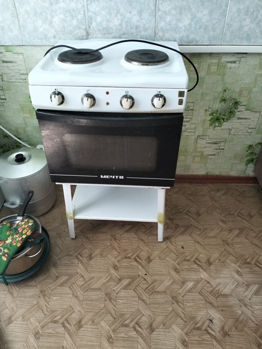 Продам электрическая плита