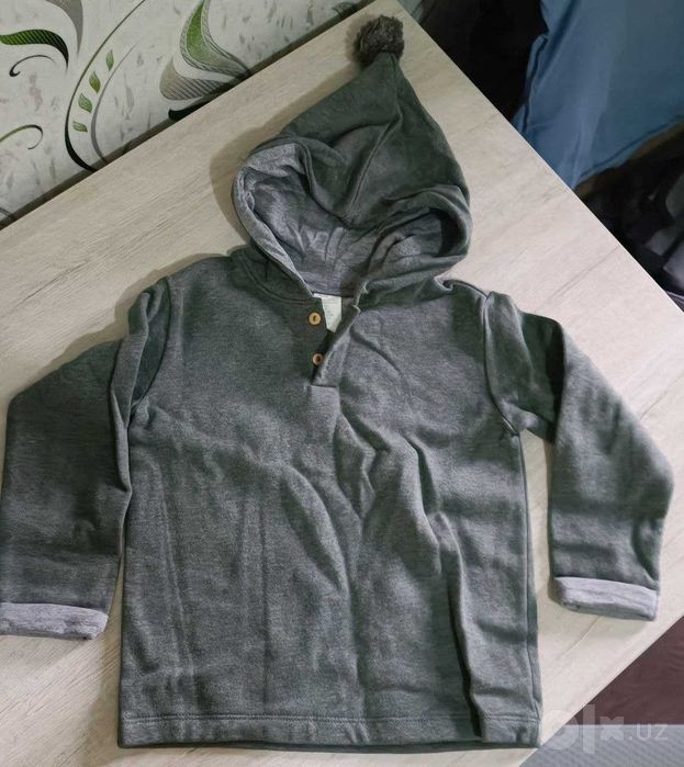 Костюм от H&M на ребенка 3г утепленый