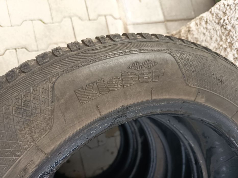 Продавам зимни гуми