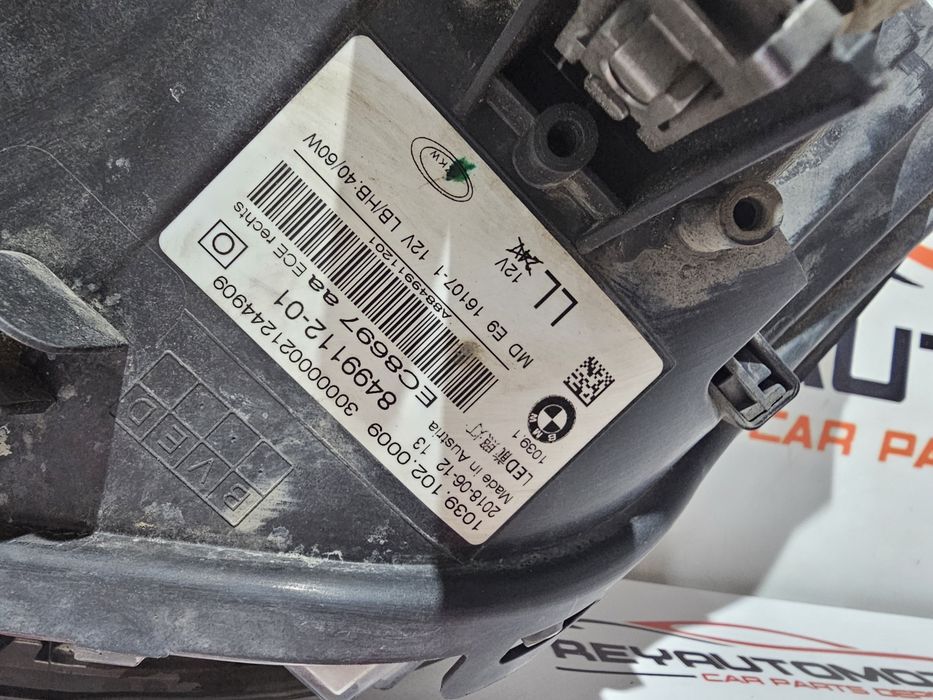 Far dreapta led Bmw Seria 5 G30 G31 cod 8499112-01