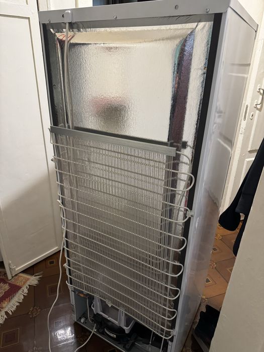 Холодильник бирюса