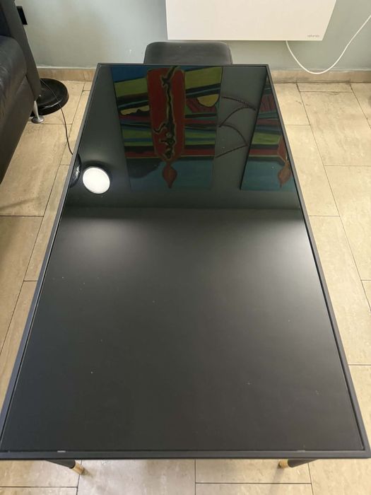 Продавам холна маса