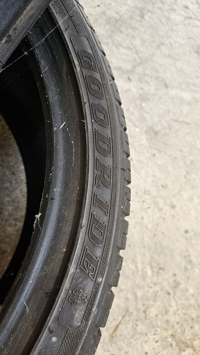 2бр гуми 225 40 18