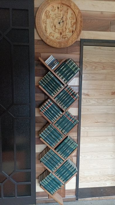 Mobilier recondiționat și nou