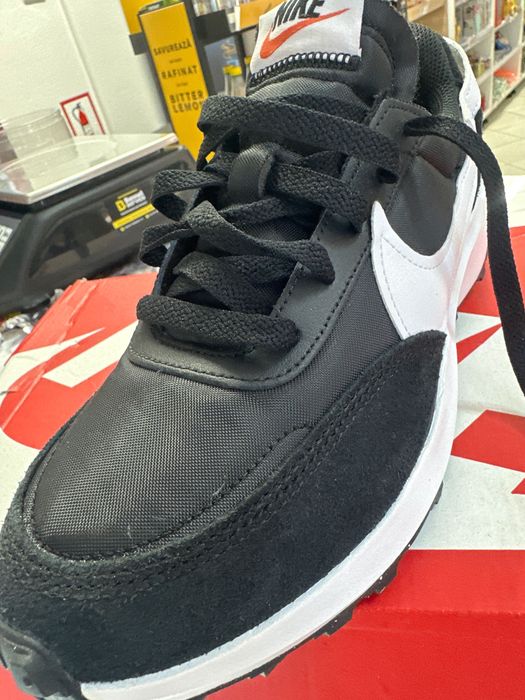 Nike waffle debut
