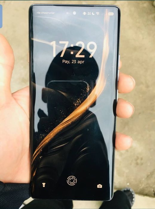 Tecno camon 40 Pro Telefon ideal holati yangi MUHIMI kredit Emas