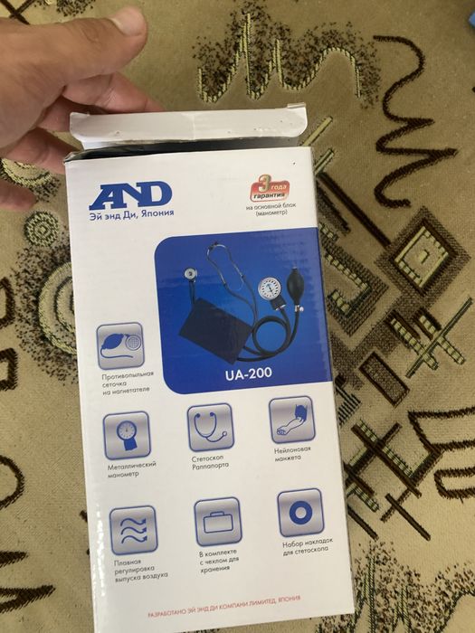 Механический тонометр A&D UA-200
