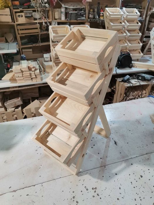 Мини стъпаловиден дървен стелаж с 4 мини касетки