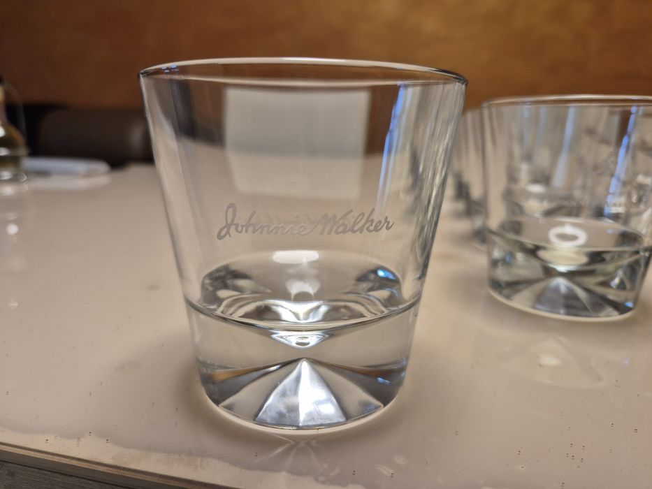 Нови чаши за уиски