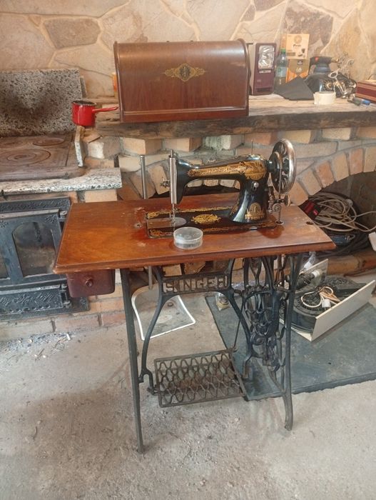 Mașina cusut Singer  funcțională ieftina