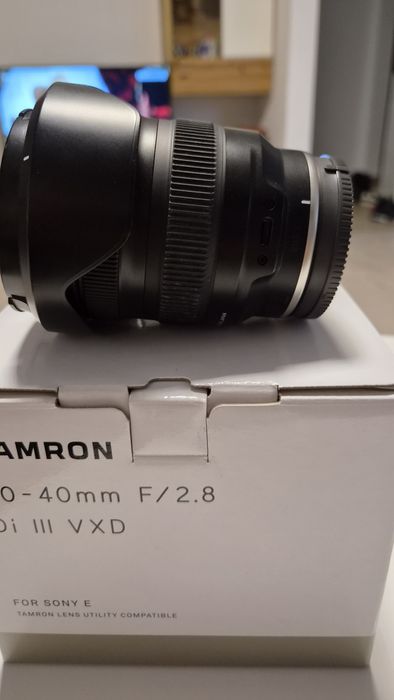 Vand tamron 20-40 mm F2.8 montura sony full frame