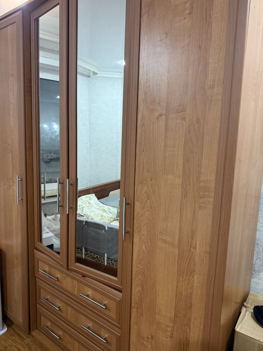 Продам шкаф для спальни. В хорошем состоянии