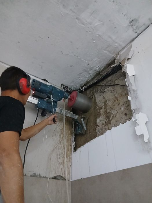 Алмазное бурение.Приточный клапан. Экибастуз