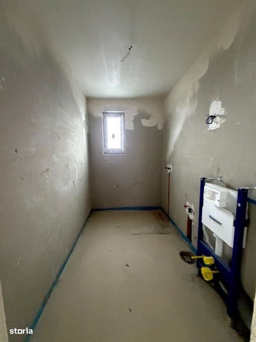 Apartament de vanzare 3 camere, 2 bai , terasa de 70 mp si parcare sub