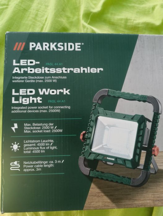 Proiector lucru cu led 220v