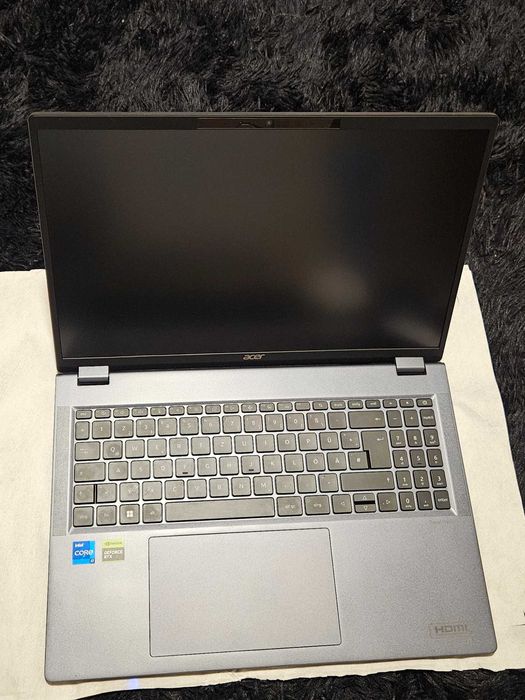 Vand propriul laptop Acer TravelMate P416.-52G!