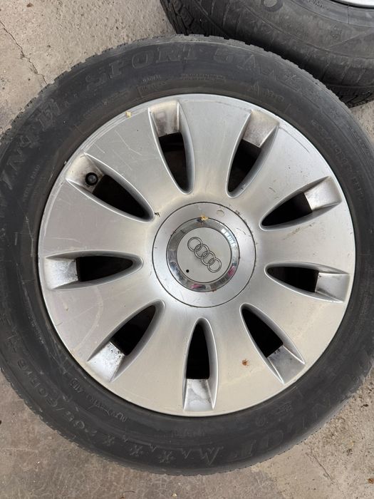 Set 4 Jante Aliaj Originale Audi R16 + Anvelope Iarnă 205/60 R16