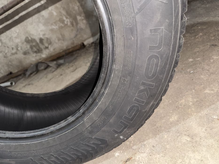 Ланд Крузер 200.Зимные Шины 285/60 R18