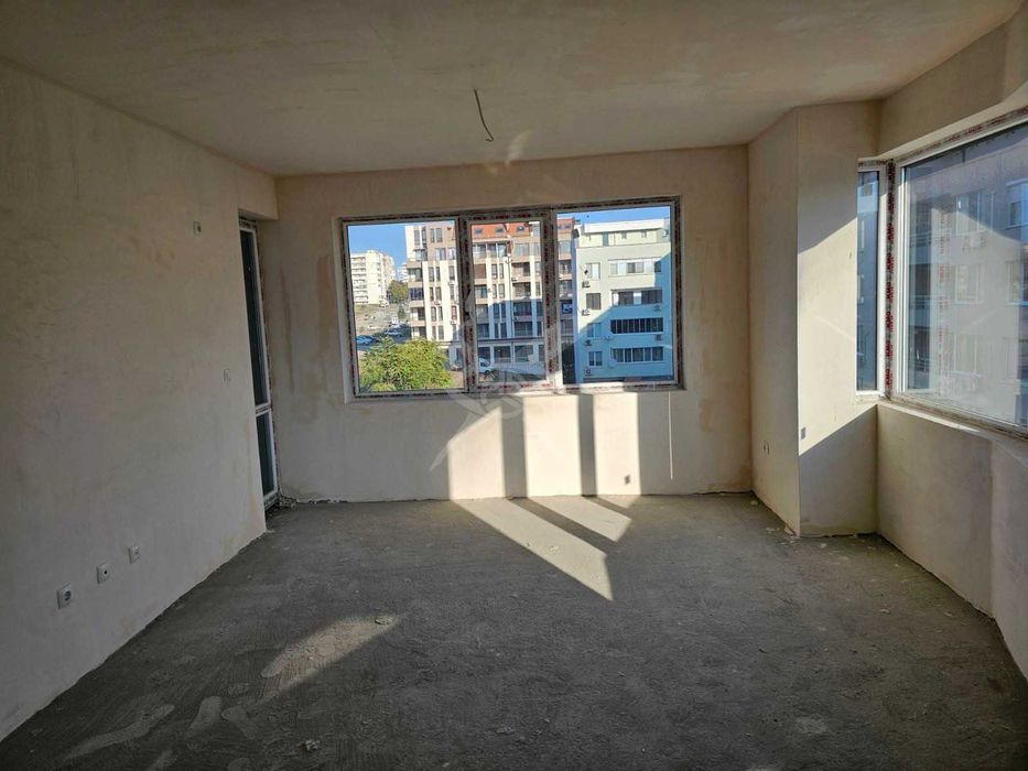 Продава се Двустаен апартамент в Бургас, Меден рудник - зона А - 44 кв.м за 1182 €/кв.м - Снимка #1