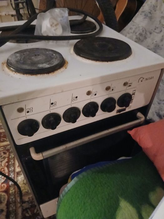 Продам электроплиту Лысьва