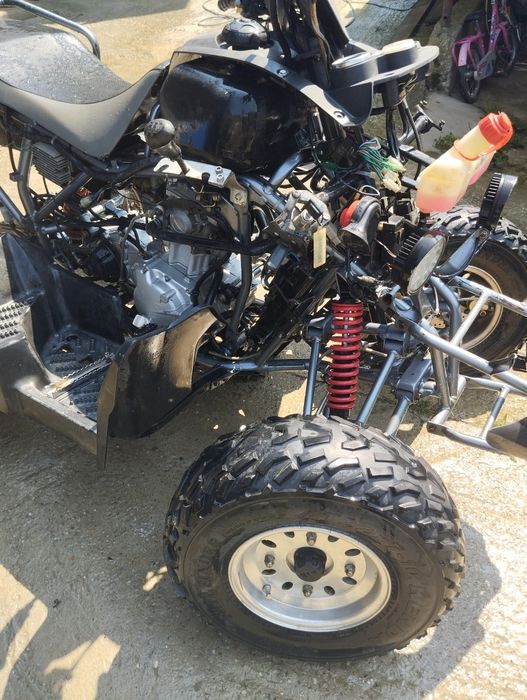 Vând ATV Polaris 400