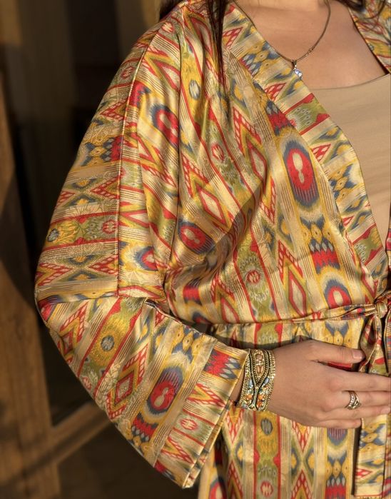 Костюмы натуральный шелк