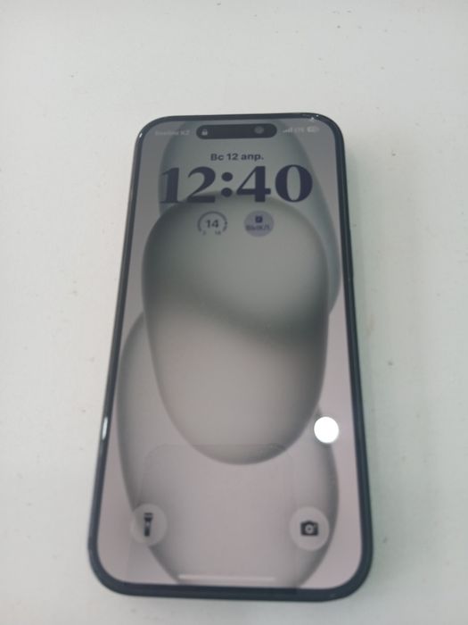 Продам Iphone 15