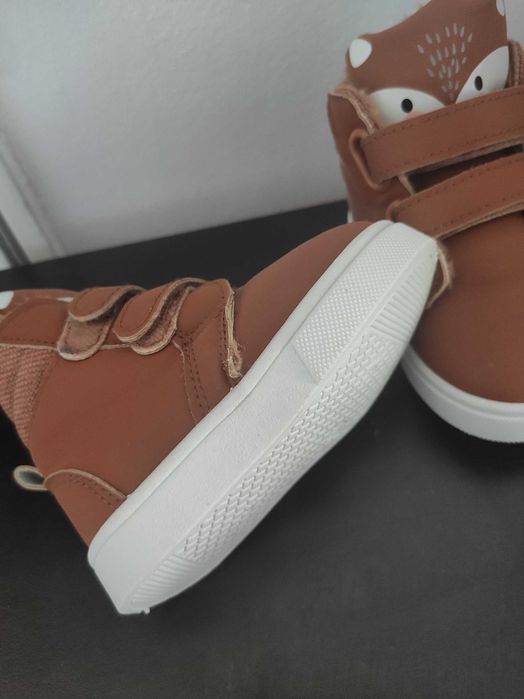 Бебешки кецове нови