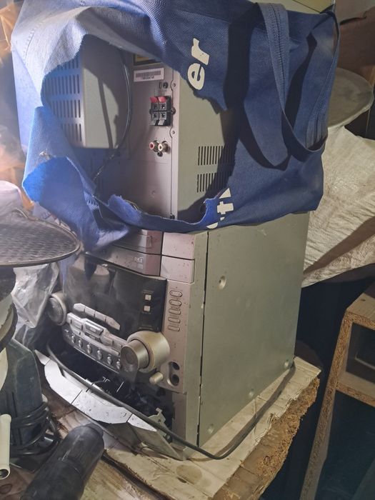 Продам музыкальный центр