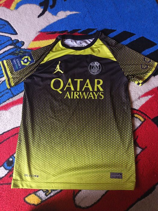 Trico de fotbal cu mbappe