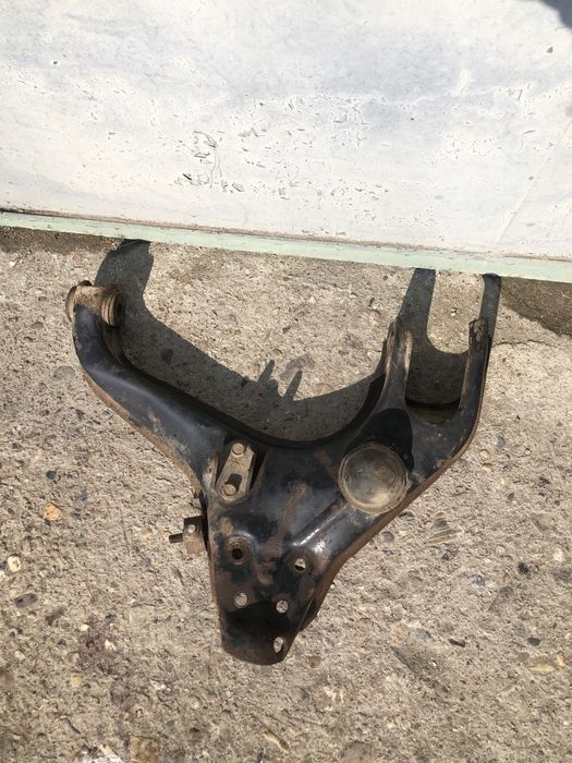 Носачи за Паджеро 2