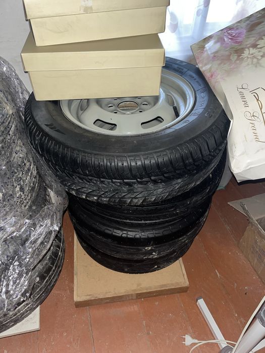 Продам резину и комлекты дисков с резиной р13 и р14 летний