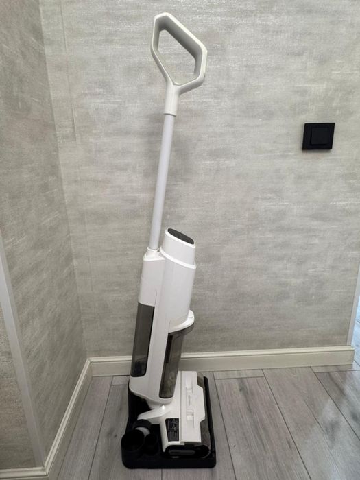 Вертикальный пылесос Trouver -max-